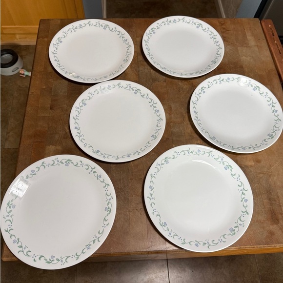 Corelle 10.25 White Dinner Plates Blue Country Cottage Floral Design set of 6 - Picture 1 of 16